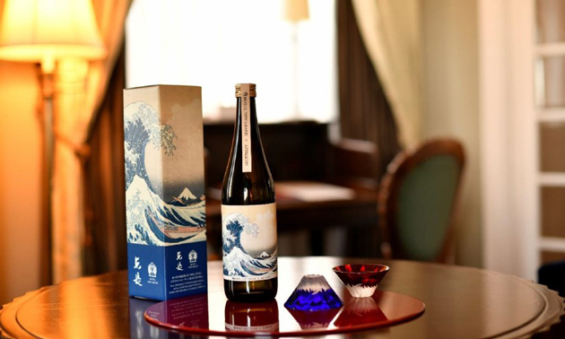 マッカーサー生誕140周年を記念した純米酒「東長（あずまちょう）」