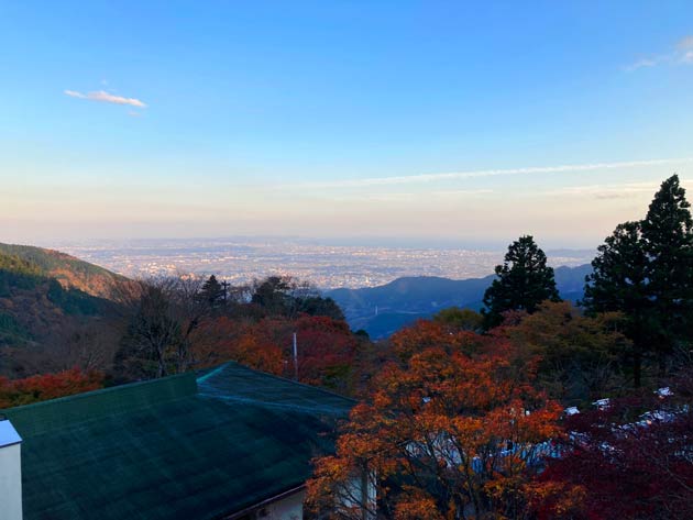 ミシュラン・ガイド二つ星の大山阿夫利神社からの眺望
